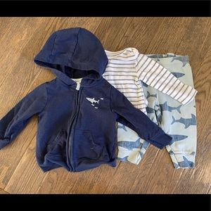 Just One you three piece set. Includes pants, long sleeve shirt & hoodie.